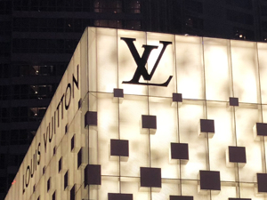LV总裁成欧洲首富 抓住千禧一代
