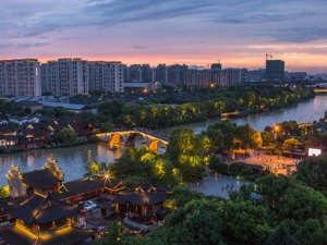 杭州7宗地揽金126亿：绿城连夺两地   滨江拿下“单价地王” 