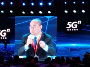 不提供方便还要人家钱 SOHO潘石屹开除阻碍5G建设员工