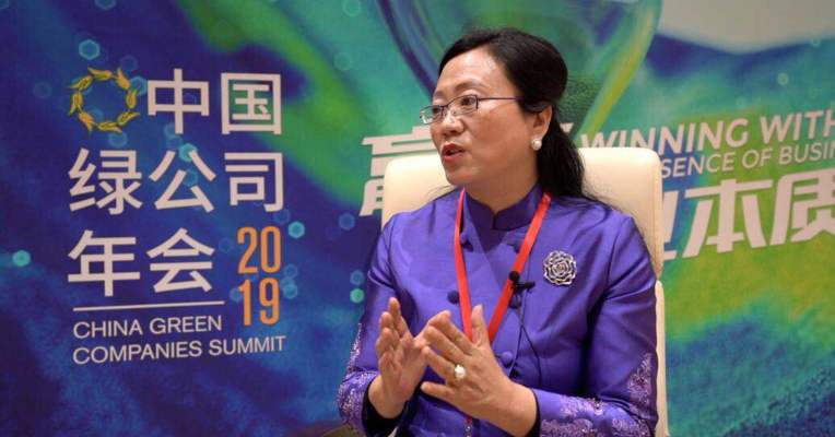 视频 | 专访依文集团董事长夏华：企业“火”是一阵子 “活”才是一辈子