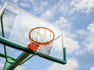 俱乐部估值迎标志性事件 姚明正式出让上海男篮100%股权
