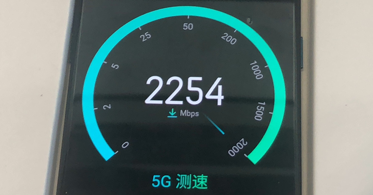 视频｜只要20秒下好王者荣耀  OPPO 5G手机初体验
