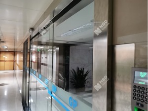 直击漩涡中的正中珠江 工作人员回避采访