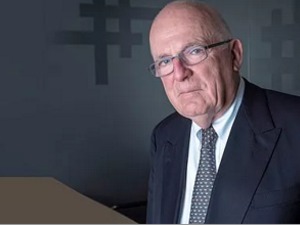 继美国之后，英国高官也高呼“别带手机去中国！”