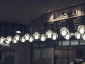 LED灯会让人失明？风险确实存在，这些要点你必须知道