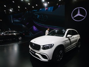 奔驰联合经销商发布公约：“问题车辆”符合条件可免费换新，不再收金融服务费