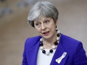 英镑跌至四个月最低 媒体称梅姨或周五宣布辞职