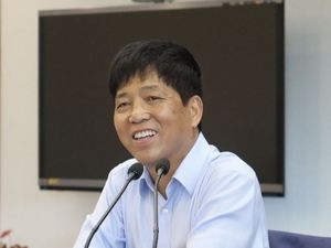 雅戈尔四十：惑与不惑