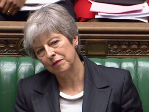 特雷莎·梅宣布将辞职，英保守党八人加入“首相争夺战”