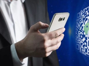 他们用微信二维码付款的时候，被站在身后的人盗刷了…