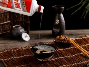茅台带头，白酒涨价成风：你喝的不是酒，是“快奢品”！