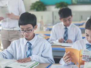 学费1万2，退款却还要倒贴上万，培训机构套路有多深？