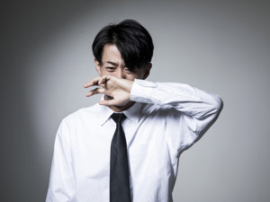 史上最悲催董监高？内幕交易同一股票不赚反亏，还被证监局开罚单