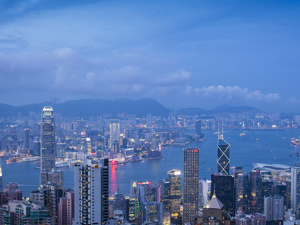 新华社：香港各界谴责暴力骚乱 呼吁社会回归法治和理性