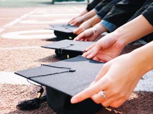 你读大学，李嘉诚买单？汕头大学未来四年本科生免学费了，每年一亿预算！