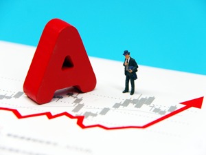 股价持续低迷 江阴银行、苏农银行触发稳定股价措施启动条件