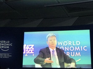 清华大学国家金融研究院院长朱民： Libra挑战现有的全球货币体系 值得探讨