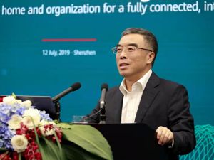 华为董事长梁华：应取消将华为列入“实体清单”禁令