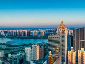 老铁马云来了，阿里投资必过山海关！马化腾、王健林、刘强东早已布局