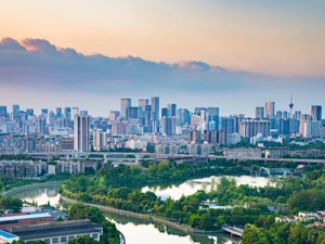 成都，为什么东进？