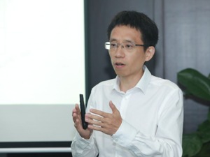 高新兴吴冬升：无人驾驶真正实现还需十到二十年