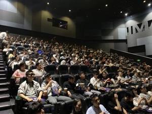 夜经济·市场 | 谁是午夜场票房收割机？我们查了过去4年的大数据…