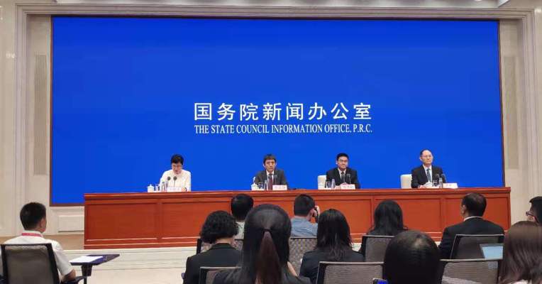 商务部部长助理李成钢：中国已经连续10年保持为东盟第一大贸易伙伴