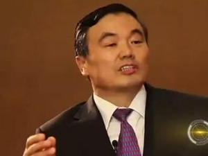 退休不到1年，胡怀邦落马：从公社干部到掌管15万亿资产的国开行，卷入王三运、叶简明案