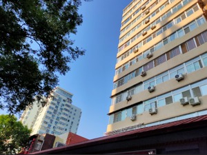 北京，“焦虑”的学区房