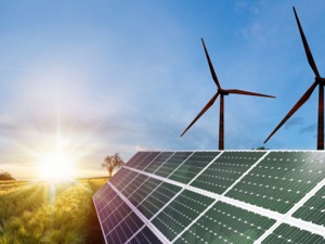 世界首条清洁能源外送专用特高压输电线路河南段组塔