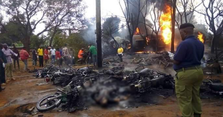 视频｜坦桑尼亚油罐车爆炸 造成至少60人死亡