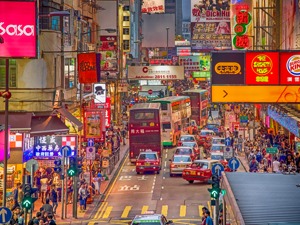 外交部发言人就英方涉港错误言行答记者问