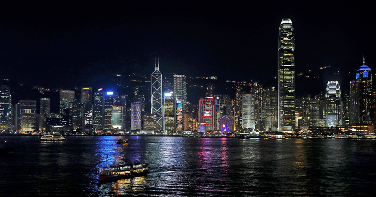 视频丨调查显示：香港旅游业者近两月平均收入跌幅接近八成