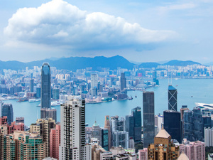 “一个香港市民”李嘉诚终于发声！港独头目却说：你们先闹着，我去美国上学了