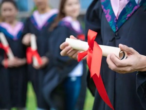 银行催收助学贷款，141名大学毕业生姓名、住址被公开！最低欠3.47元