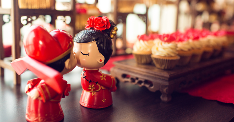 视频丨我国结婚率创近10年新低 年轻人为啥不愿结婚 ？