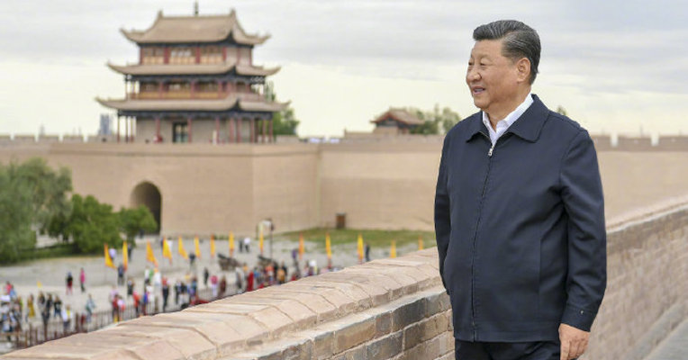习近平考察嘉峪关关城