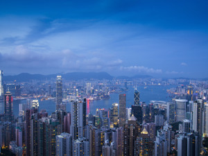 新华时评：重温邓小平关于香港问题的重要讲话 坚定维护香港特别行政区宪制秩序