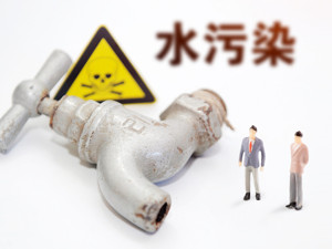 全国人大常委会分组审议水污染防治法执法检查报告 农村水污染防治聚焦化肥使用减量化