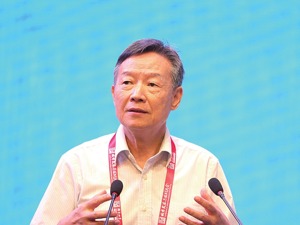 国务院参事、中国城市科学研究会理事长仇保兴：城市老旧小区改造要“整体设计先行”