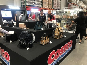 Costco开业第二天：客流管制后，茅台、普拉达依然秒空