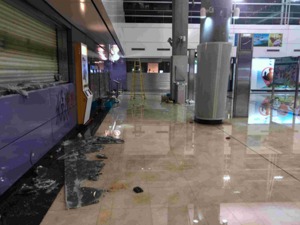 香港机管局：机场航班升降大致正常，少量航班取消及部分延误