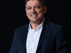 贾跃亭辞去FF全球CEO 毕福康接任推动FF91量产