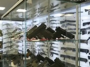 沃尔玛拟推出禁枪方案 停止销售部分枪支并禁止顾客携带枪支进入超市