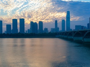 长沙：将以新能源汽车等为主攻方向
