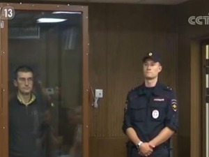 莫斯科发生多场非法集会：千人被拘，一袭警者被判三年半监禁