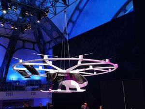 吉利联手戴姆勒领投Volocopter 加速布局“飞行汽车”