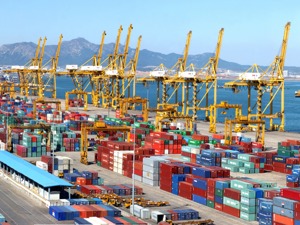 前8月进出口总额超20万亿元！中国外贸韧性不减