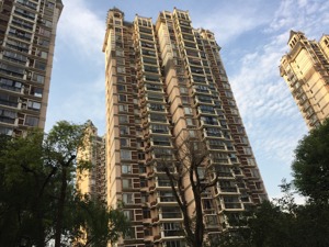 上海二手房市场旺季不旺：成交量连降5个月  卖套房子至少要等3个月