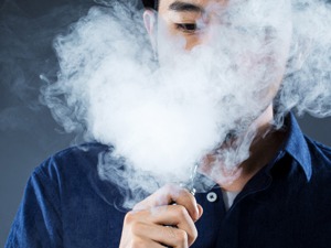 电子烟的“致命”分歧：英国欢迎，美国下架